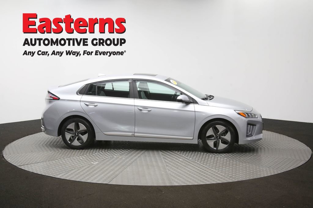Used 2022 Hyundai Ioniq SEL FWD image 45