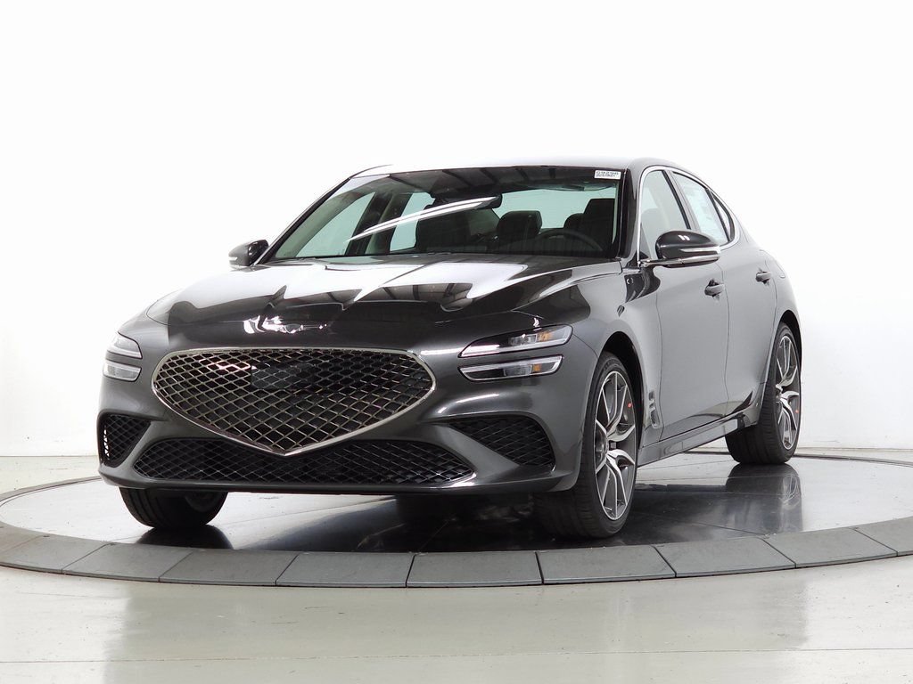 Used 2026 Genesis G70 2.5T AWD/4WD image 3