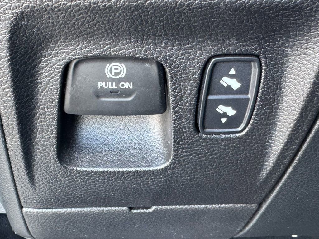 Used 2022 RAM 1500 Big Horn image 31