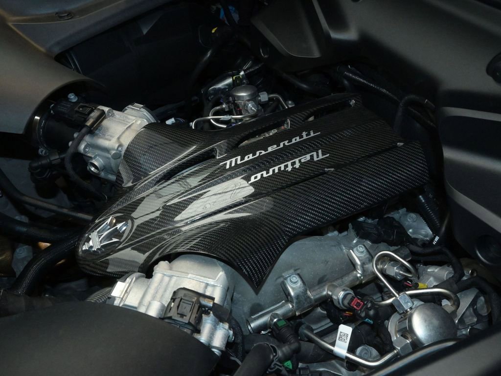 Used 2023 Maserati MC20 Coupe image 23