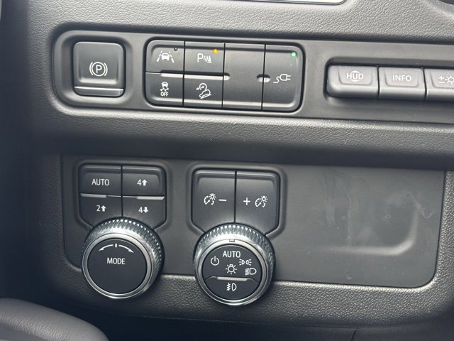 Used 2021 GMC Yukon AT4 w/ AT4 Premium Package image 25