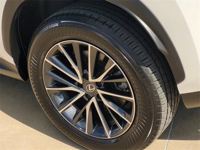 Used 2024 Lexus NX 250 FWD w/ Premium Package image 8