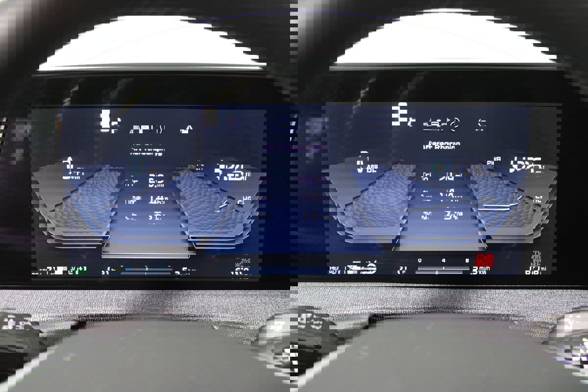 Used 2024 Kia EV6 Light RWD image 11