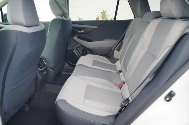 Certified 2025 Subaru Outback Premium AWD/4WD image 6