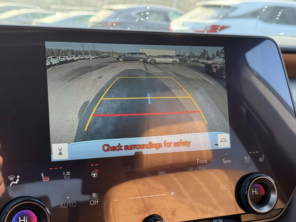 Used 2024 Lexus RX 350 Premium image 11