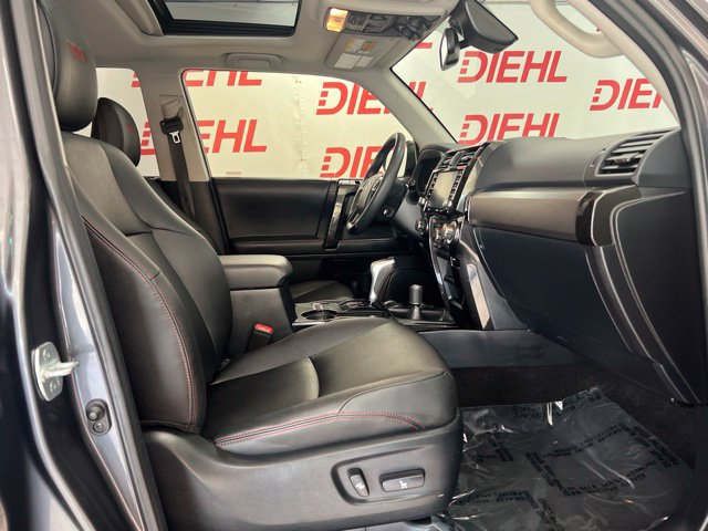 Used 2020 Toyota 4Runner TRD Off-Road Premium w/ Moonroof Package AWD/4WD image 12