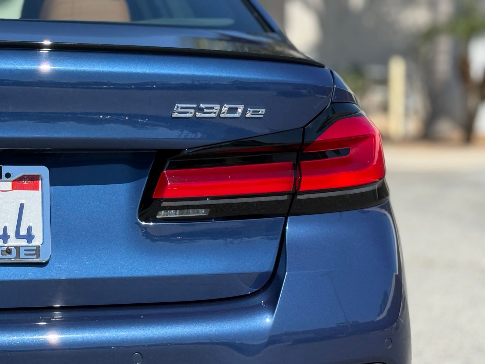 Used 2023 BMW 530e 530e iPerformance w/ M Sport Package image 14