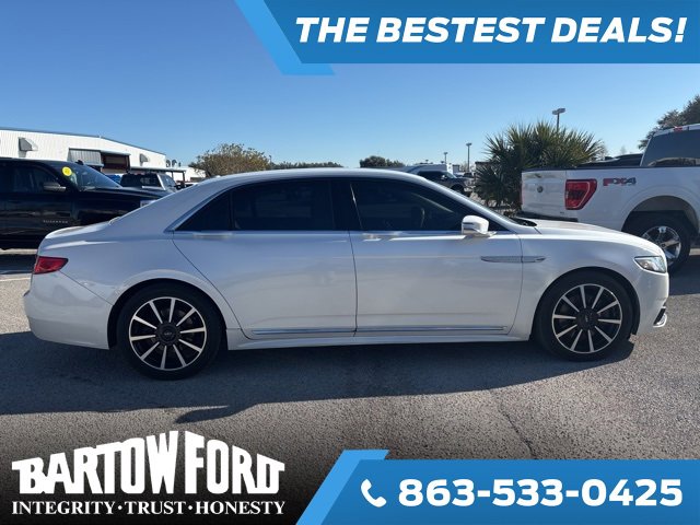 Used 2017 Lincoln Continental Reserve image 4