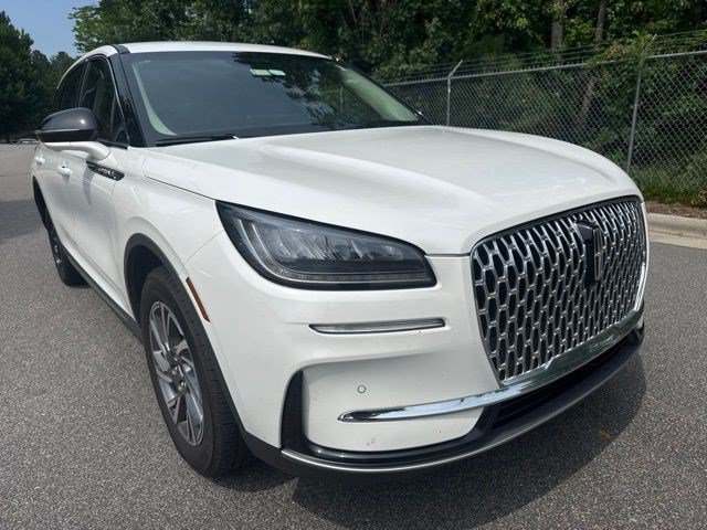 Used 2023 Lincoln Corsair FWD w/ Equipment Group 101A image 3