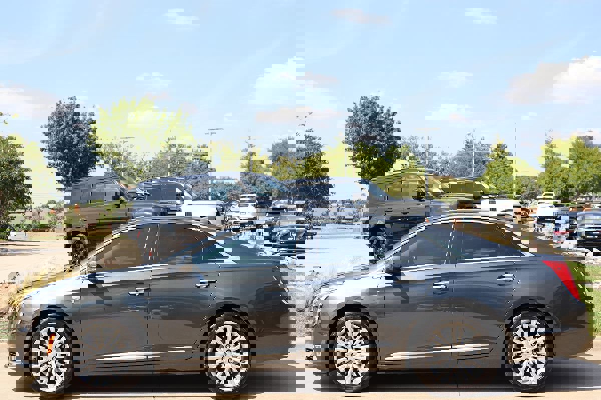 Used 2019 Cadillac XTS Luxury image 8