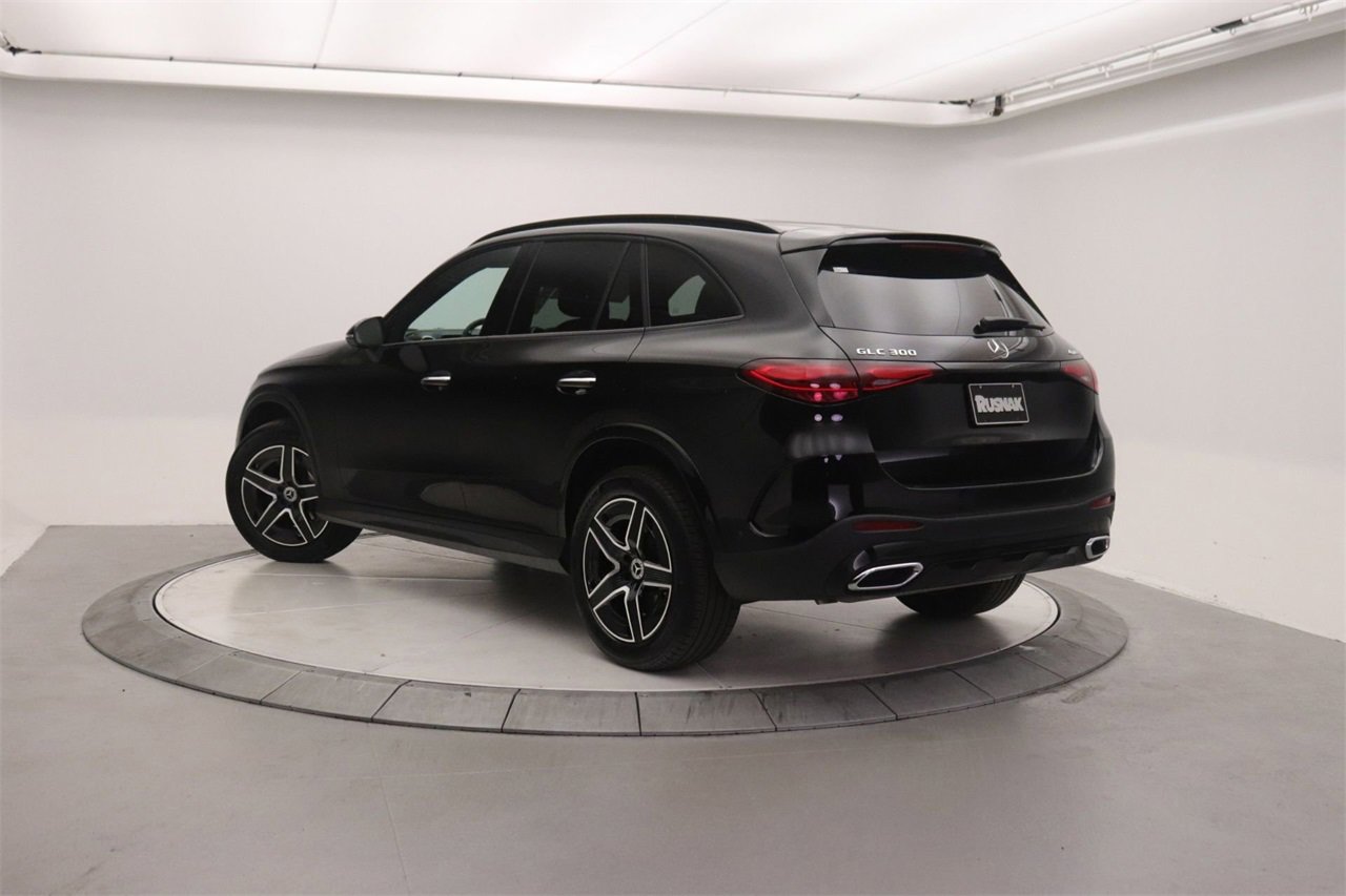 New 2026 Mercedes-Benz GLC 300 4MATIC image 2