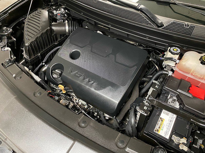 Used 2020 Chevrolet Traverse LT FWD image 16
