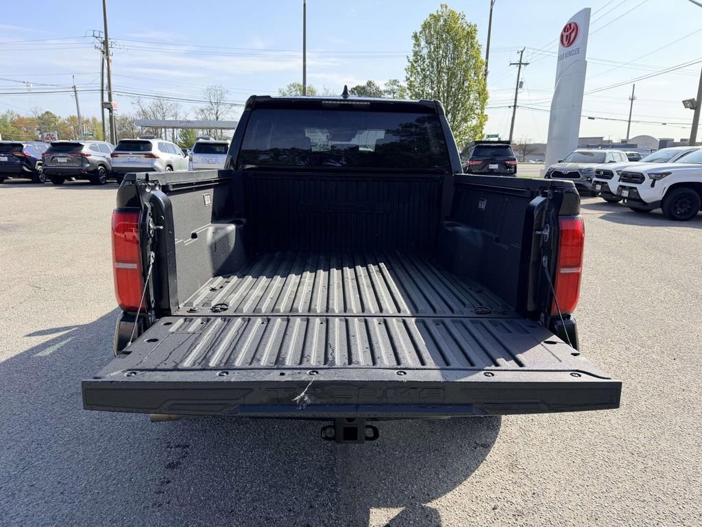 Certified 2024 Toyota Tacoma TRD Off-Road image 3