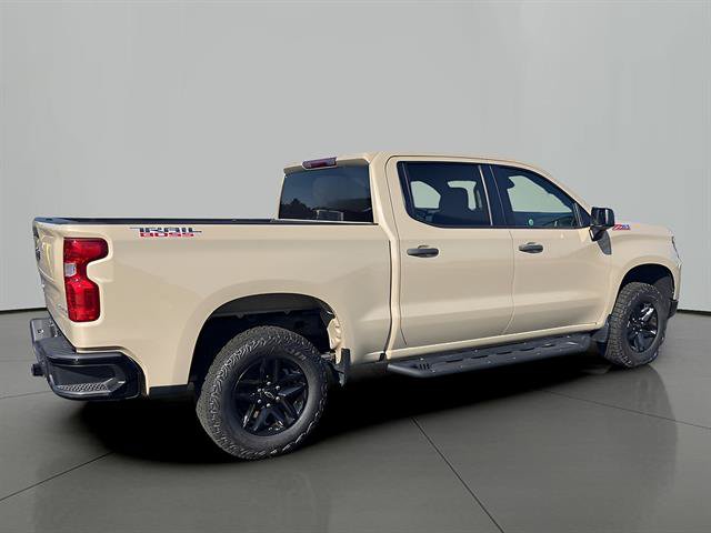Used 2022 Chevrolet Silverado 1500 Custom Trail Boss AWD/4WD image 6