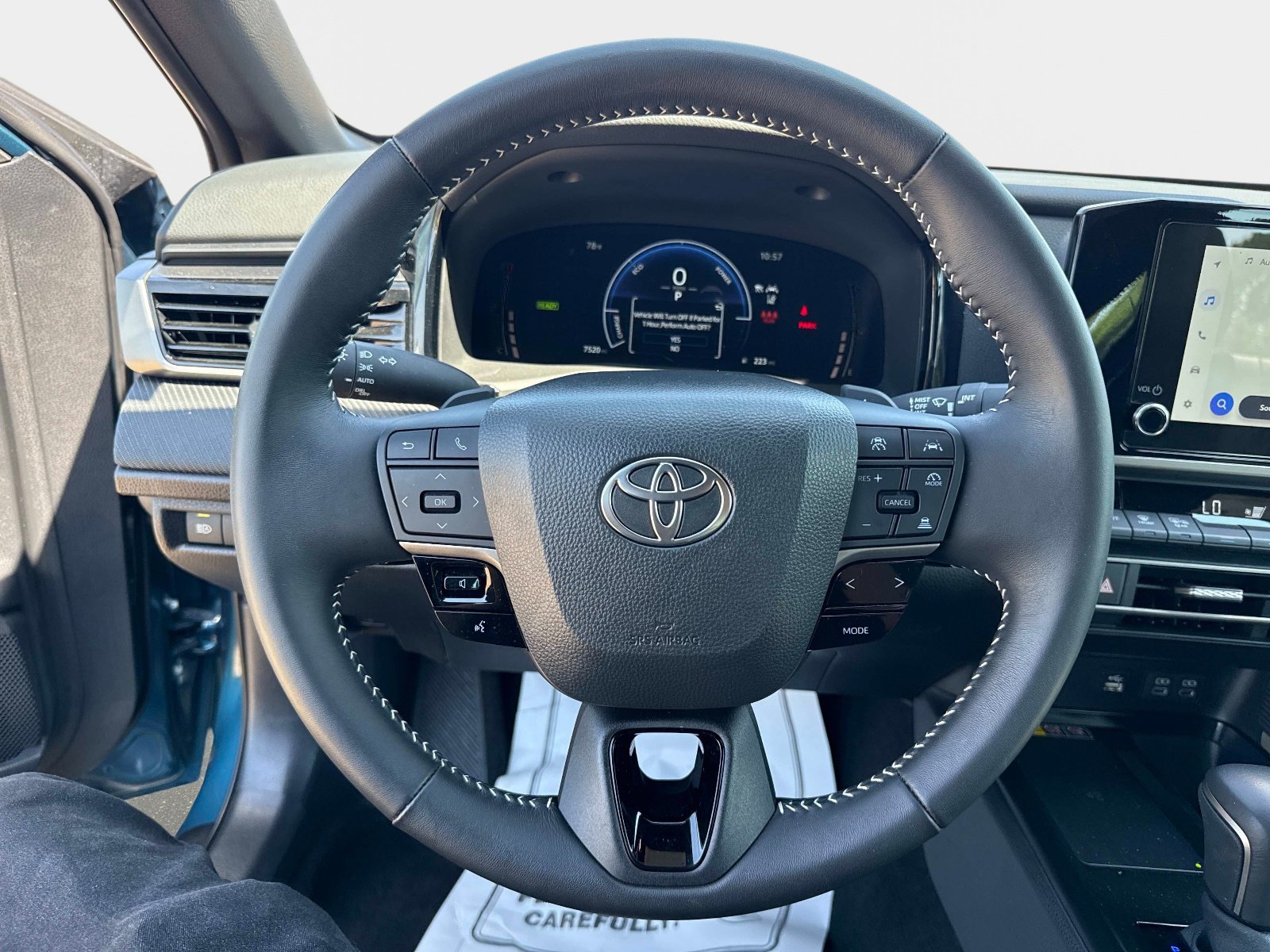 Used 2025 Toyota Camry SE FWD image 25