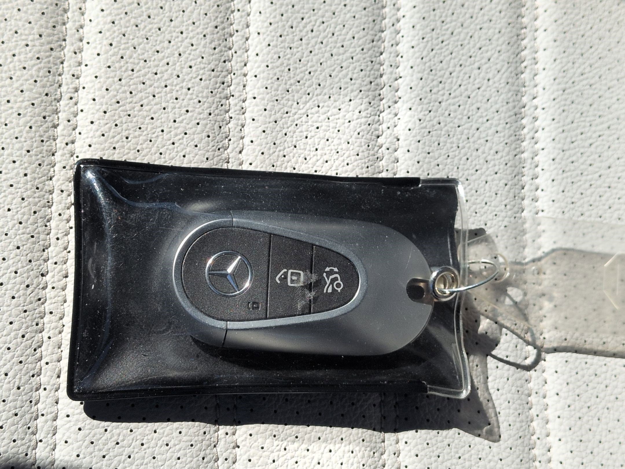 Used 2023 Mercedes-Benz GLC 300 4MATIC image 36