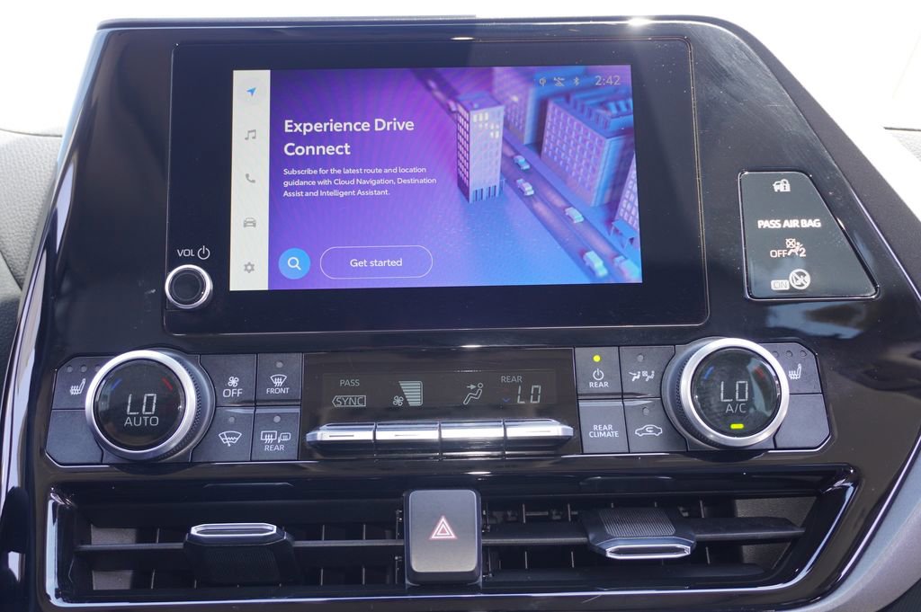 Used 2023 Toyota Highlander XLE FWD image 18