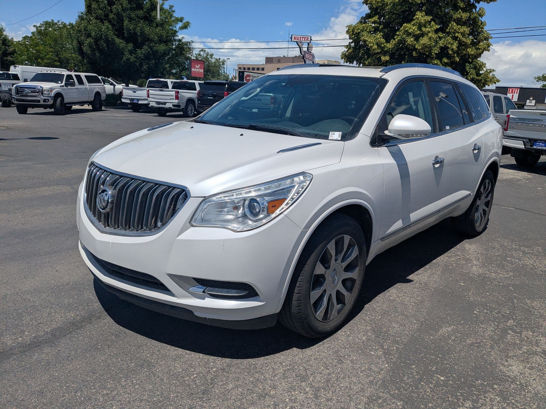 Used 2017 Buick Enclave Premium w/ Experience Buick Package AWD/4WD image 10
