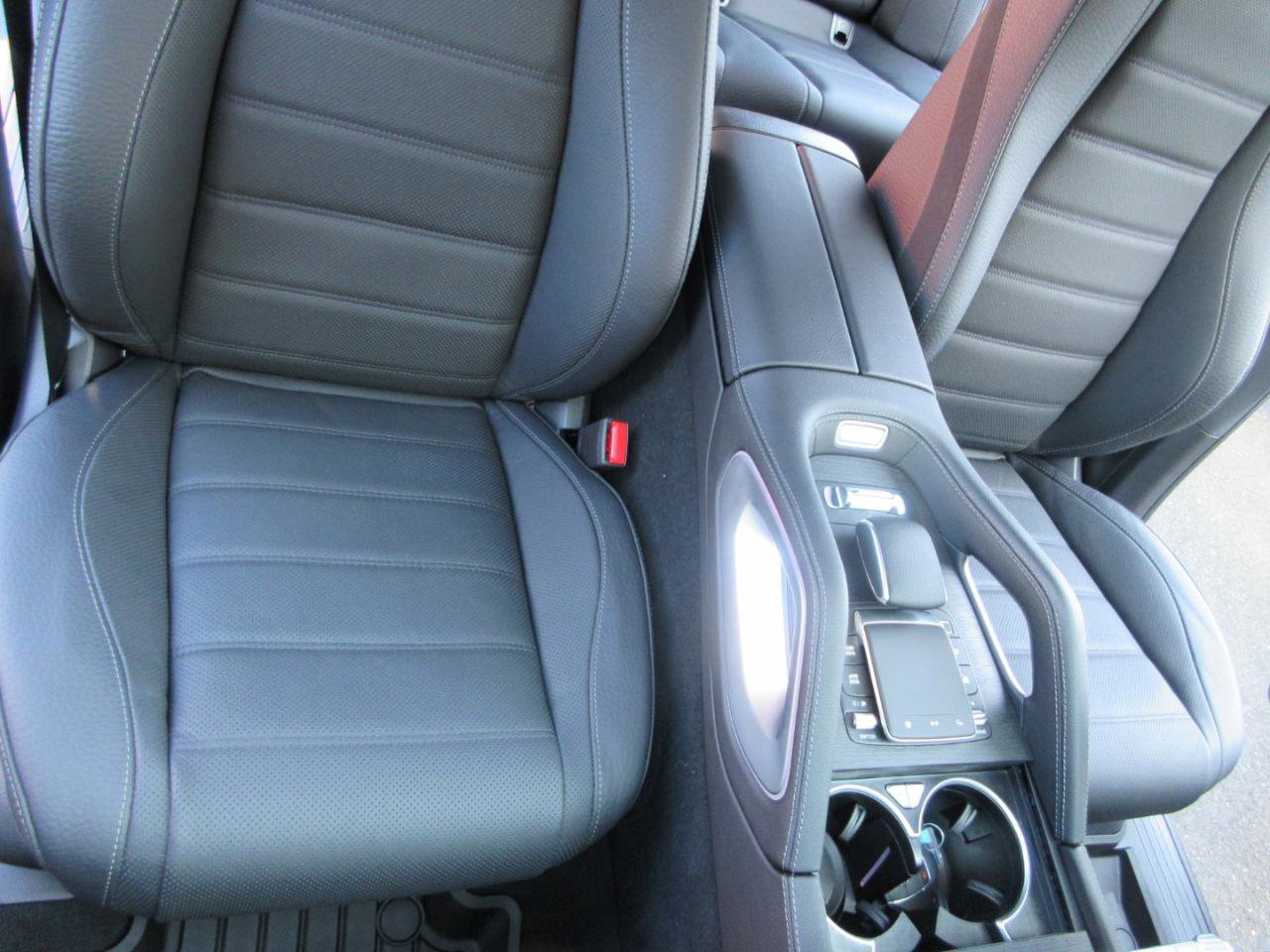 Used 2025 Mercedes-Benz GLE 580 4MATIC image 27