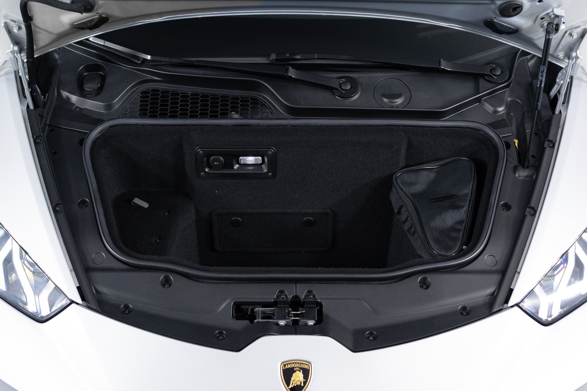 Used 2018 Lamborghini Huracan Performante AWD/4WD image 72