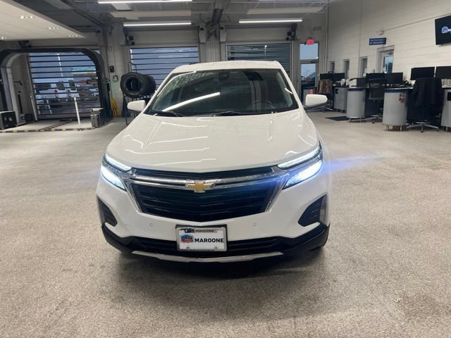 Used 2024 Chevrolet Equinox LT AWD/4WD image 2