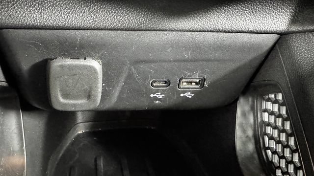 Used 2025 Chevrolet TrailBlazer LT AWD/4WD image 27