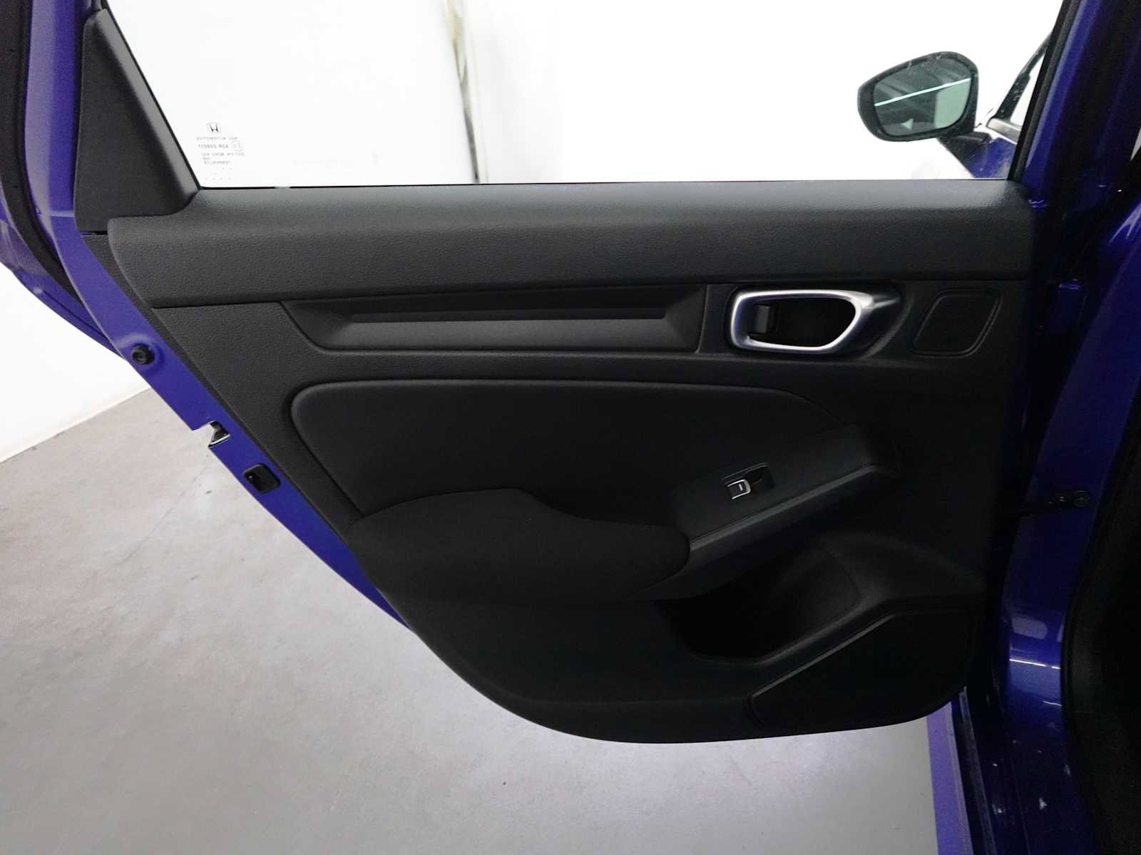 Used 2023 Honda Civic Sport image 23
