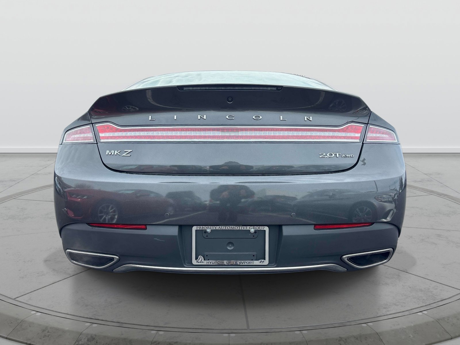 Used 2019 Lincoln MKZ Premiere AWD/4WD image 3