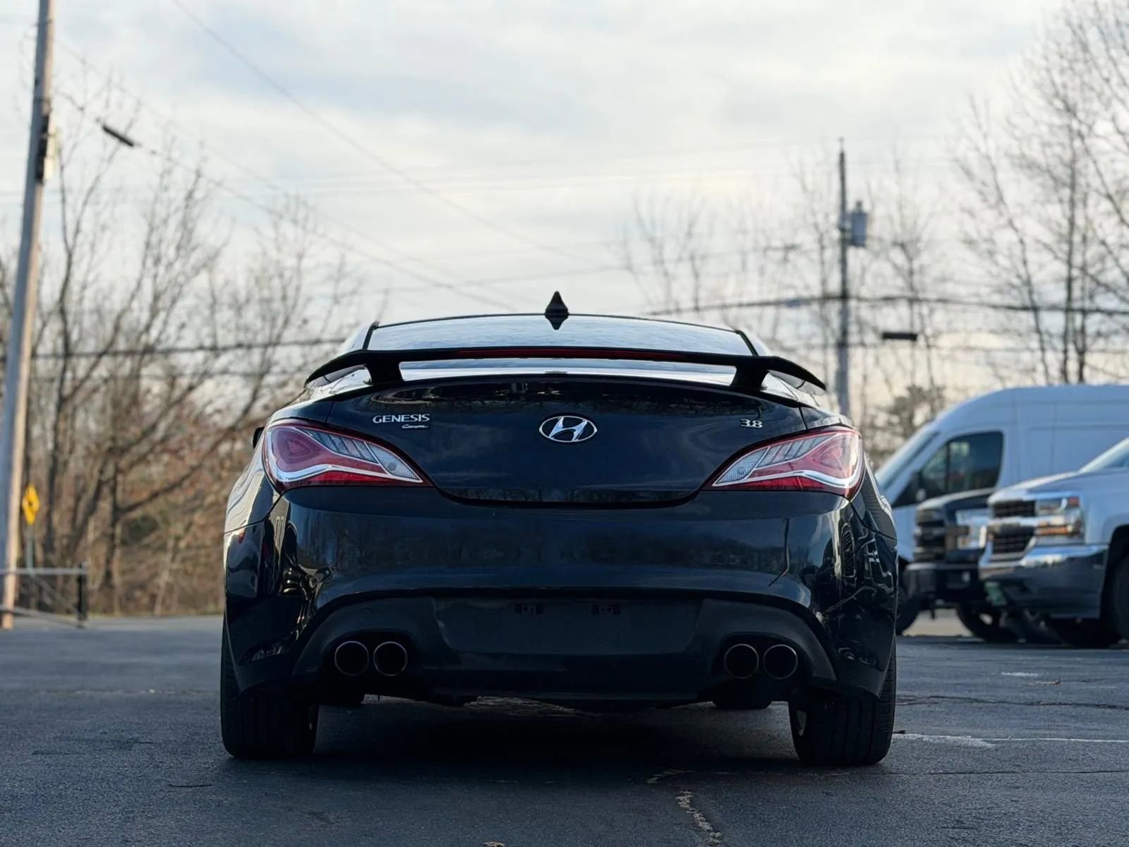 Used 2015 Hyundai Genesis 3.8 image 6