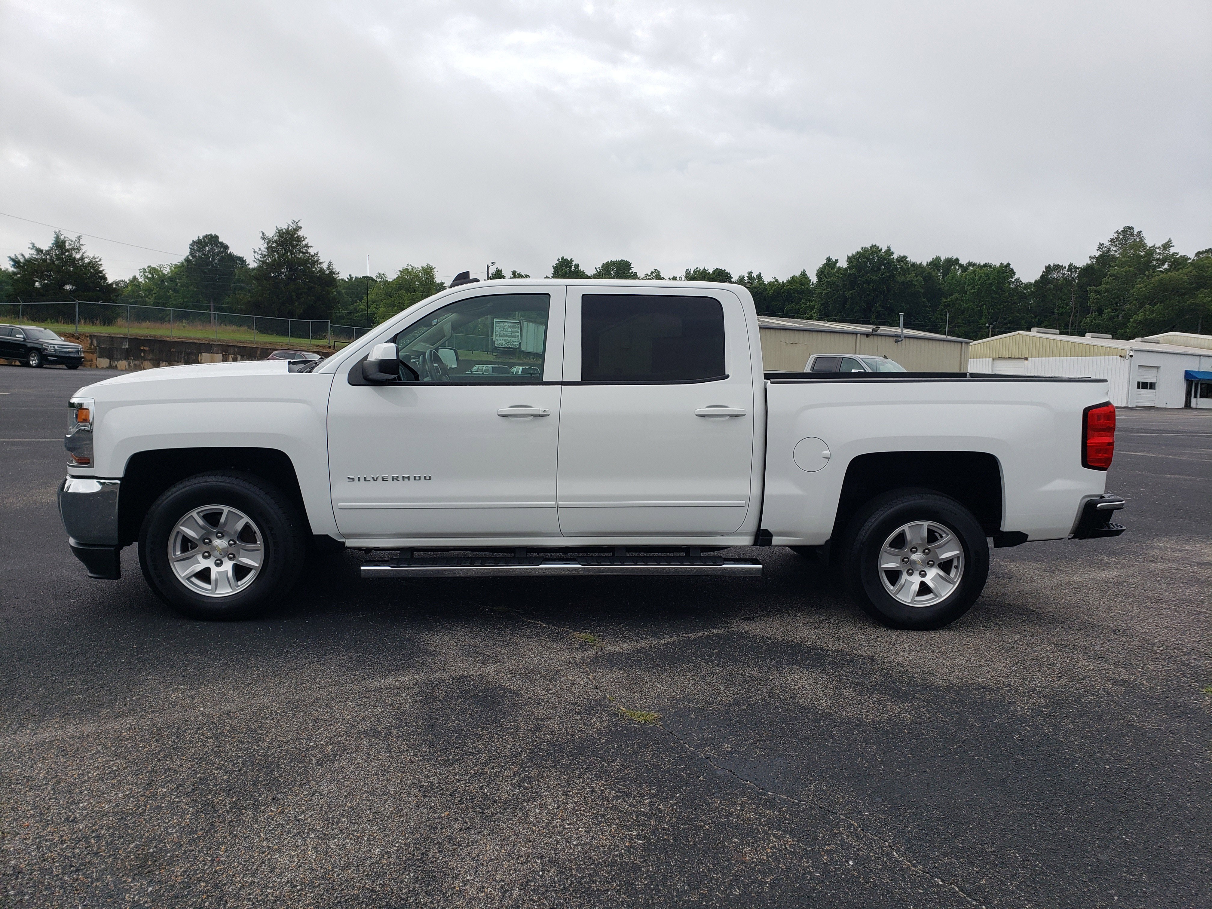 Used 2017 Chevrolet Silverado 1500 LT w/ All Star Edition RWD image 6