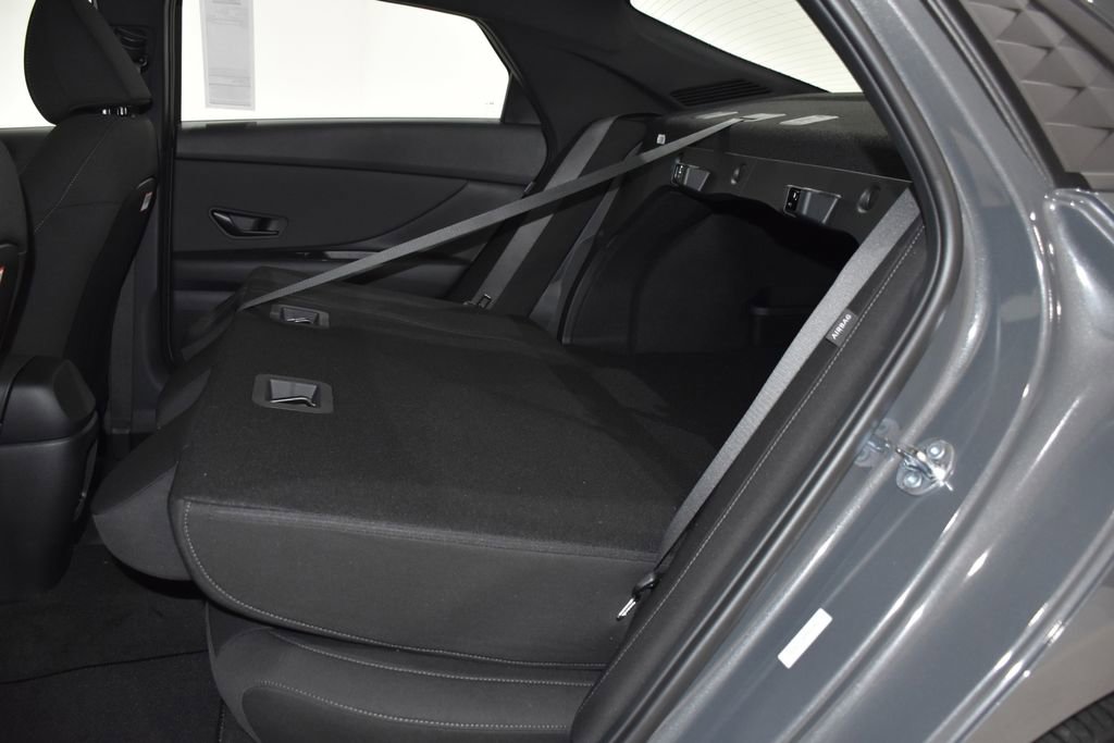 New 2026 Hyundai Elantra Sport image 28