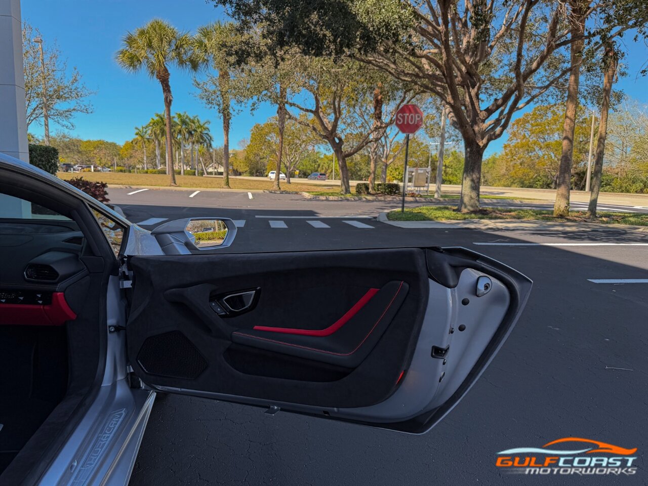 Used 2023 Lamborghini Huracan Tecnica image 41