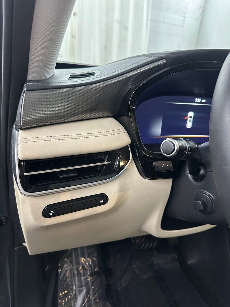 Used 2023 INFINITI QX60 Luxe image 15