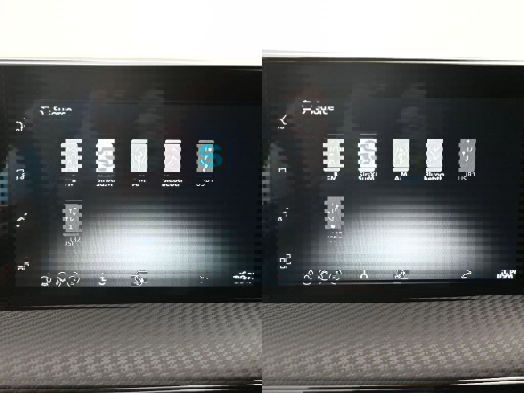 New 2026 Nissan Kicks SR image 15