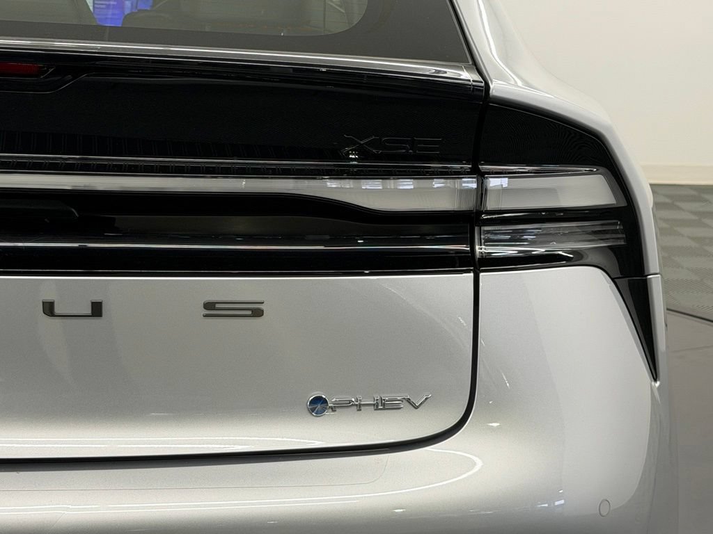 Certified 2025 Toyota Prius Plug-In Hybrid FWD image 14