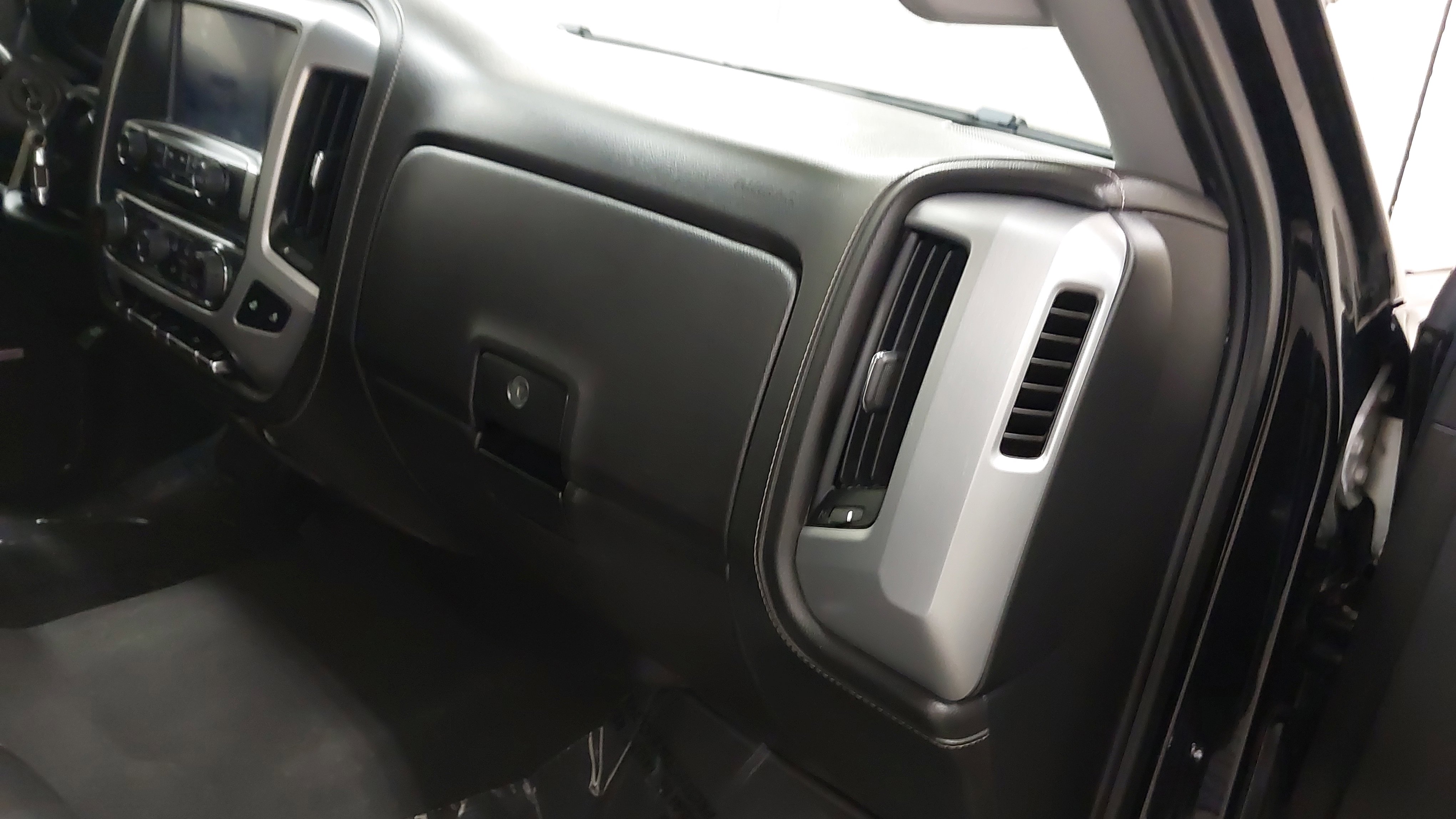 Used 2018 GMC Sierra 1500 SLT w/ SLT Premium Package image 30