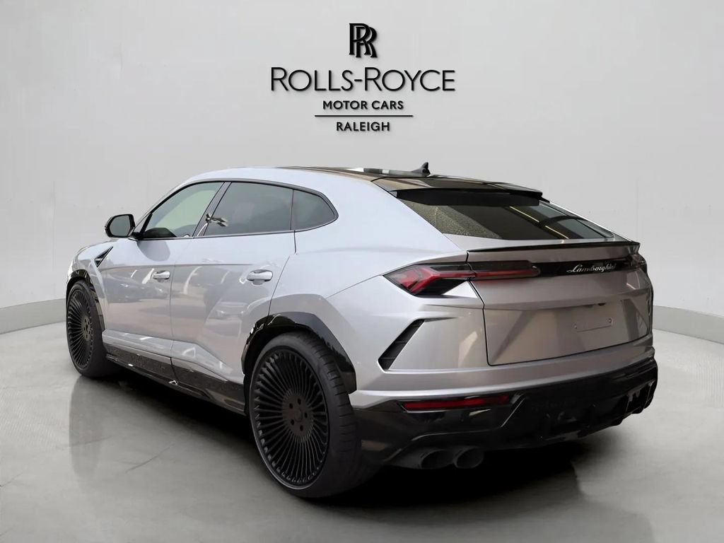 Used 2021 Lamborghini Urus AWD/4WD image 6