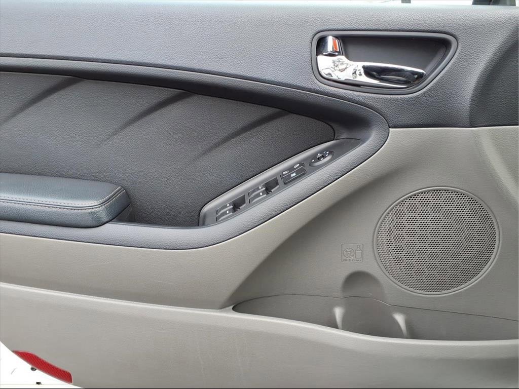 Used 2014 Kia Forte LX w/ Popular Package image 15