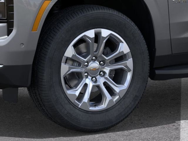 New 2026 Chevrolet Suburban LT AWD/4WD image 9