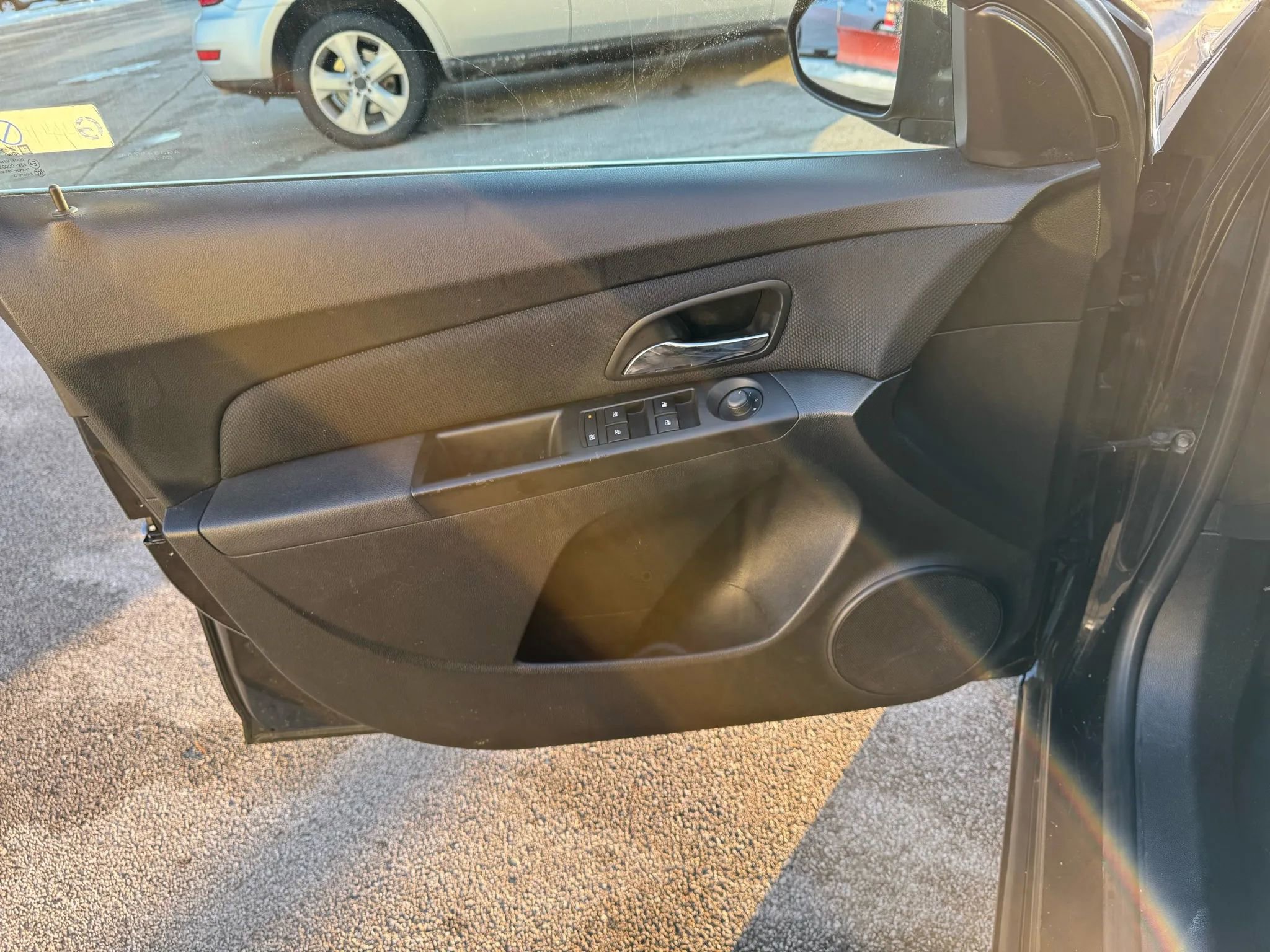 Used 2014 Chevrolet Cruze LT image 14