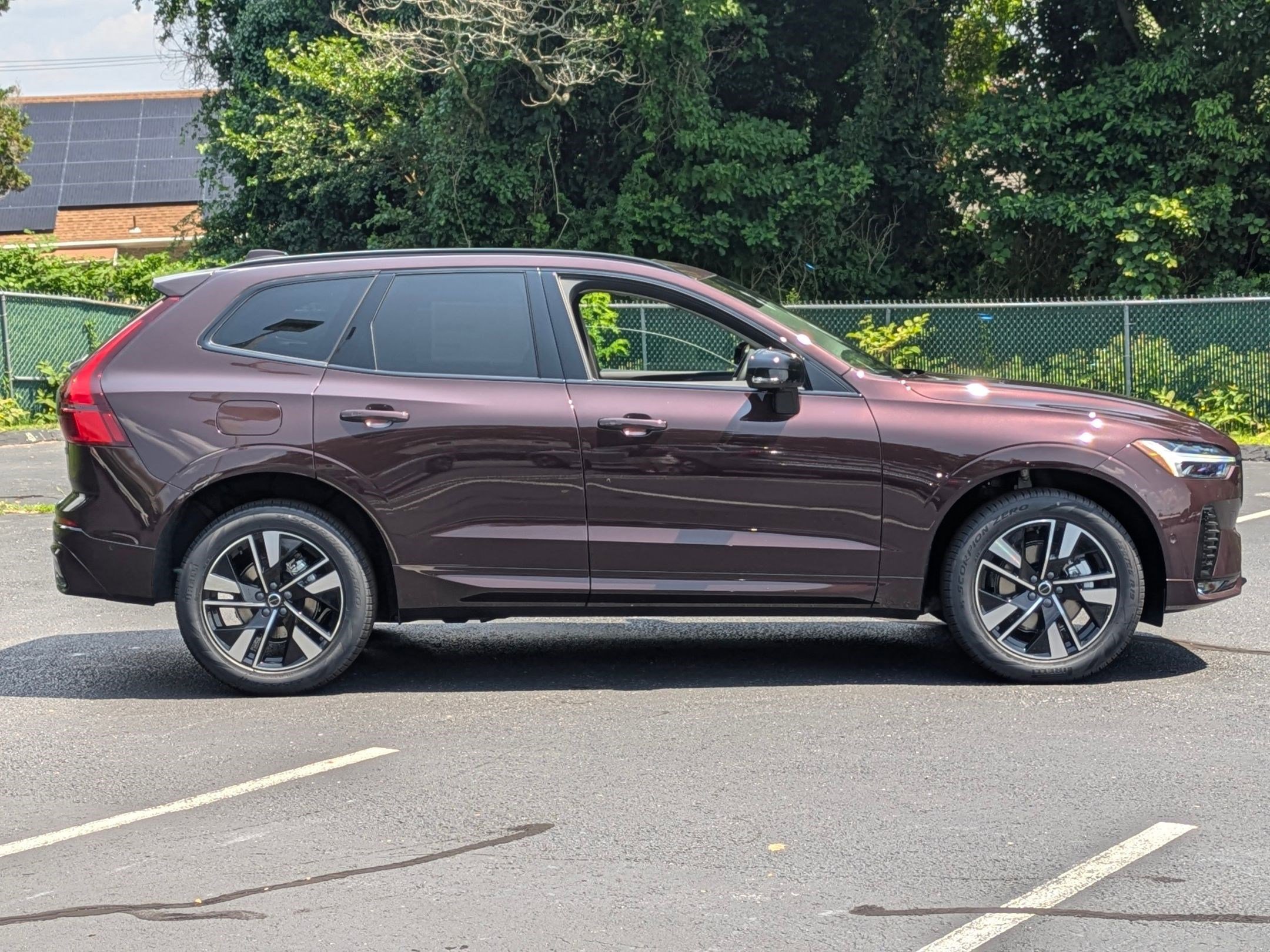 New 2026 Volvo XC60 B5 Plus w/ Protection Package Premier image 5