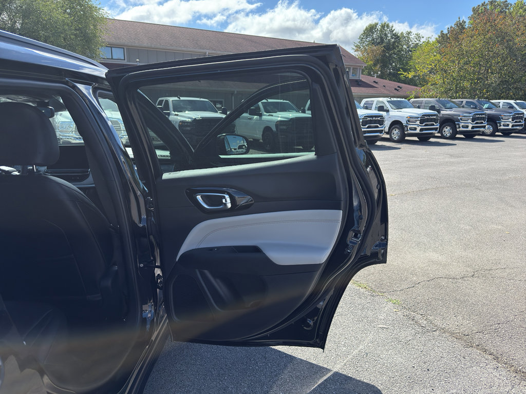 New 2026 Jeep Compass Limited image 15