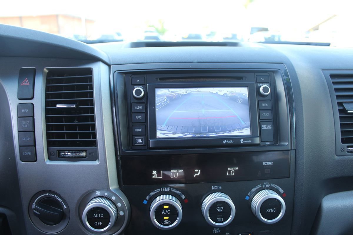 Used 2014 Toyota Sequoia Platinum AWD/4WD image 34
