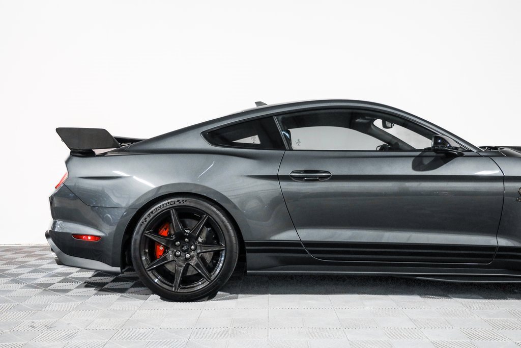 Used 2022 Ford Mustang Shelby GT500 w/ Carbon Fiber Track Pack image 2