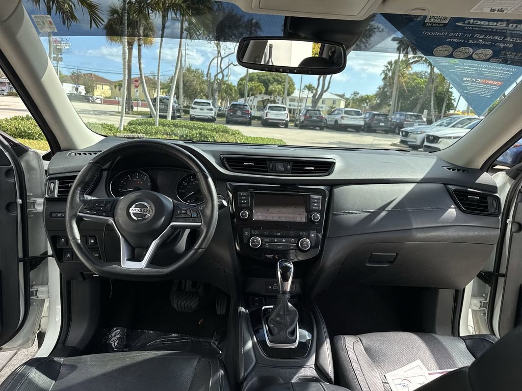 Used 2020 Nissan Rogue SL w/ Premium Package image 36