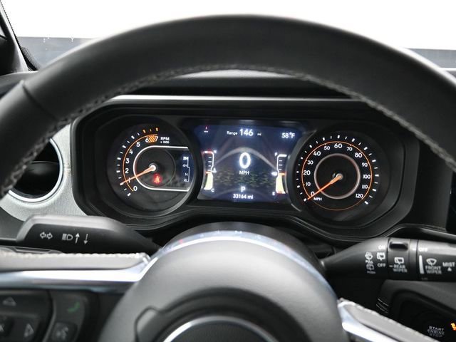 Used 2025 Jeep Wrangler Sahara image 18