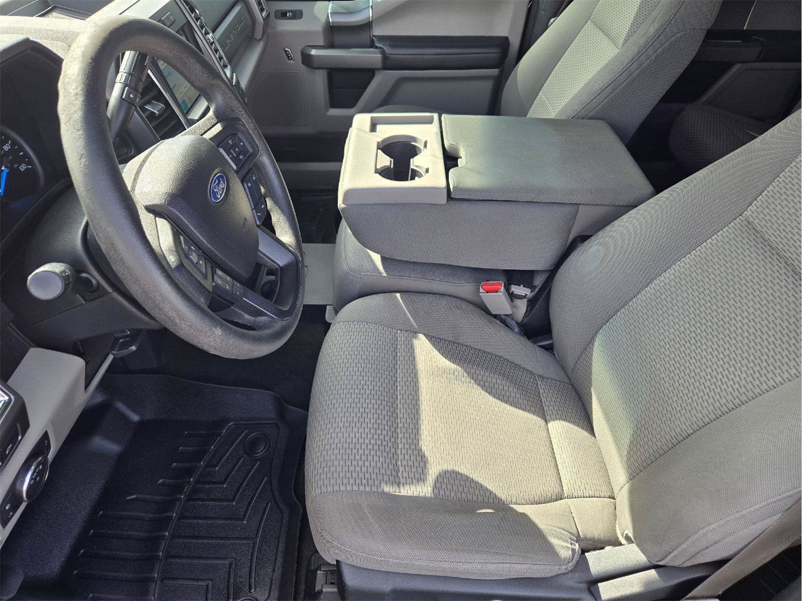 Used 2017 Ford F250 XLT w/ XLT Premium Package AWD/4WD image 13