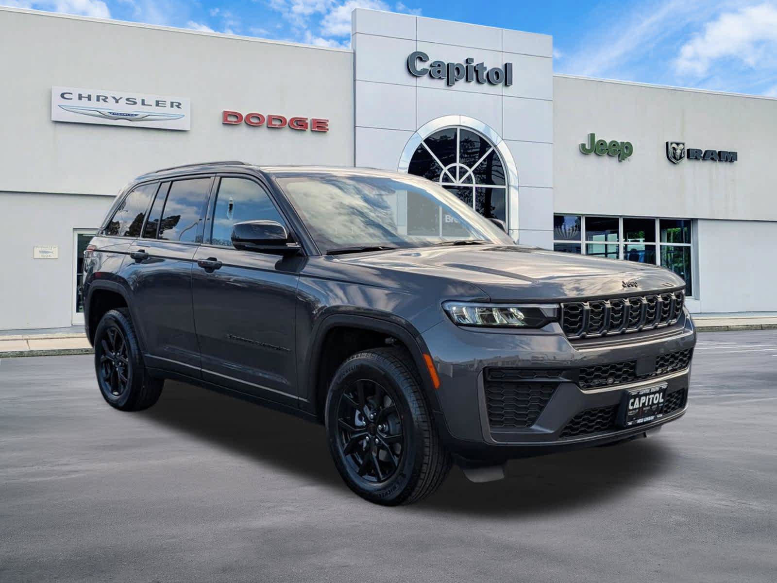 New 2026 Jeep Grand Cherokee Altitude