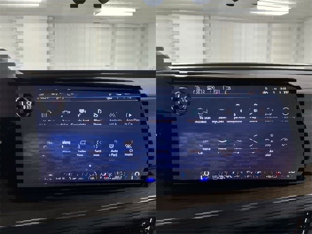 Certified 2025 Chevrolet Suburban High Country image 62