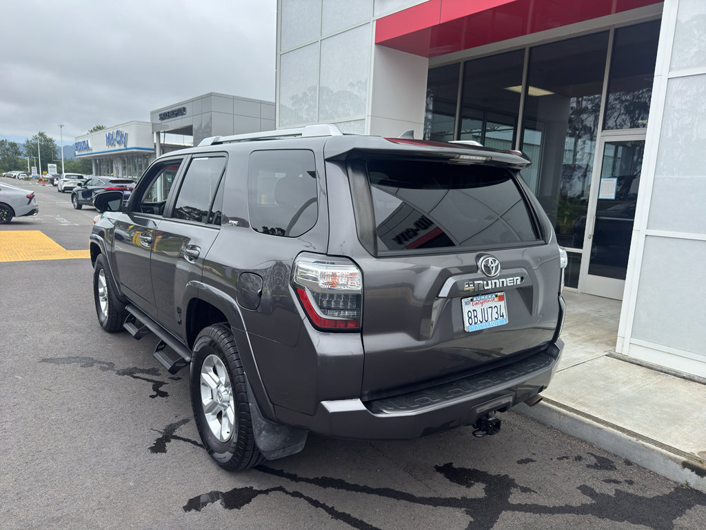 Used 2018 Toyota 4Runner SR5 Premium AWD/4WD image 10